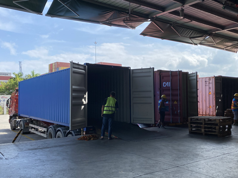 senghor-logistics-loading-container-from-china